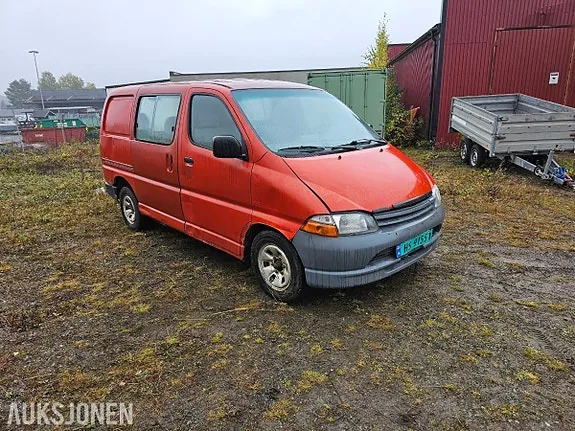 Toyota Hiace 2006 photo 2