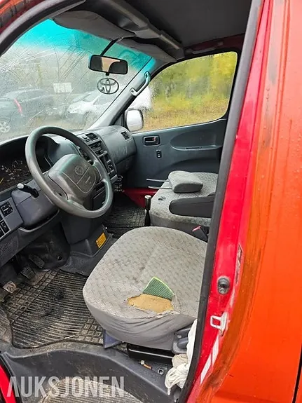 Toyota Hiace 2006 photo 5