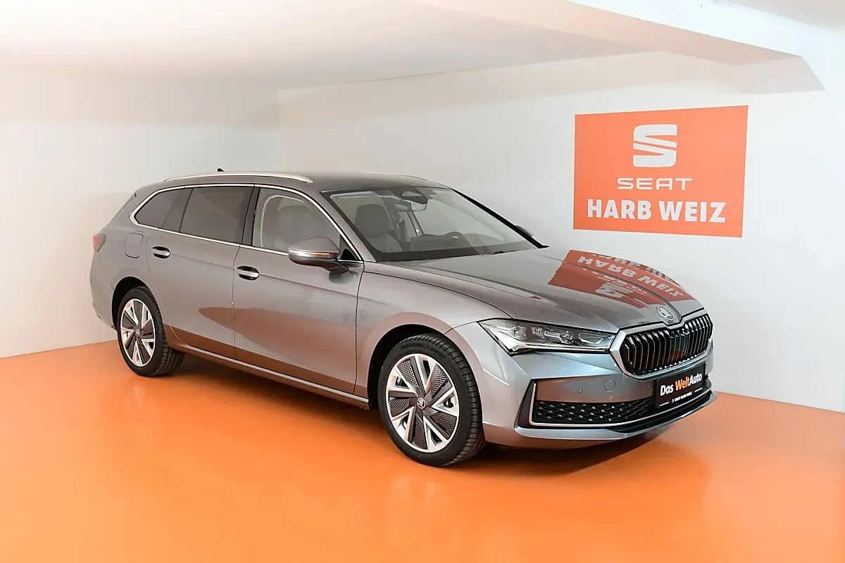 Seat Superb 2025 photo 2