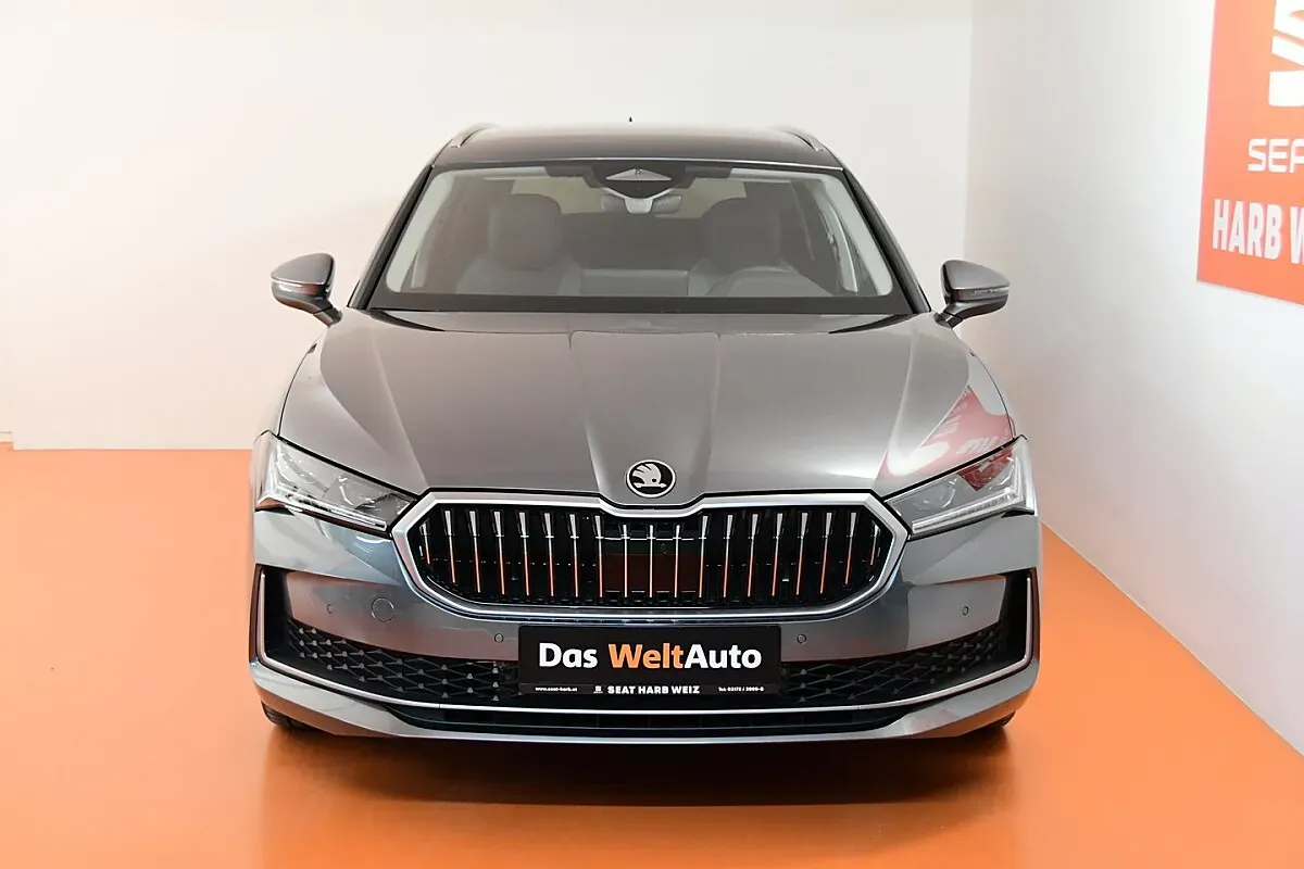 Seat Superb 2025 photo 3