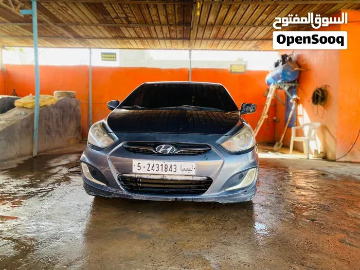 Hyundai Accent 2013 photo 4
