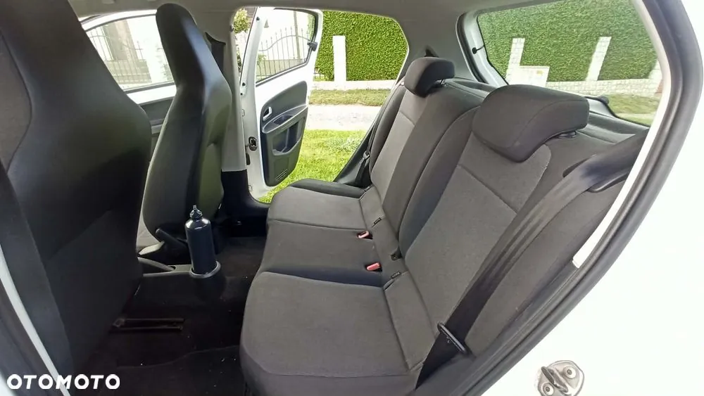 Volkswagen Up 2012 photo 2