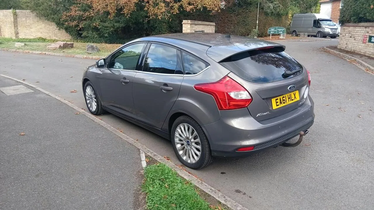 Ford Focus 2011 photo 5