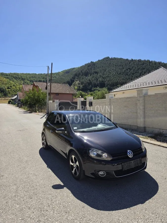 Volkswagen Golf 2010 photo 3