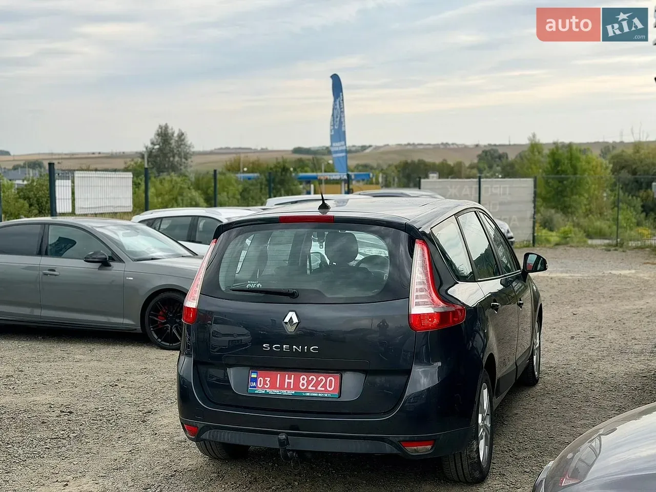 Renault Grand Scenic 2010 photo 5