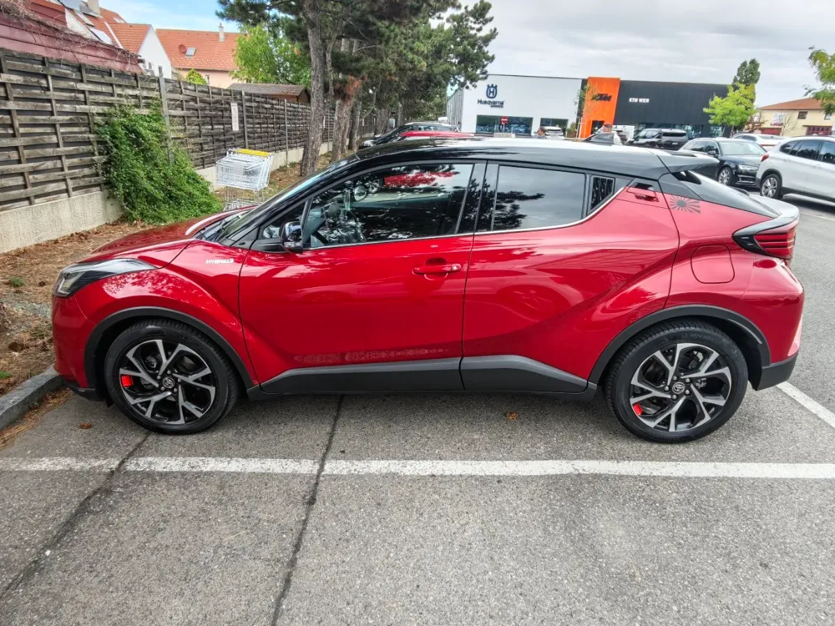 Toyota C-Hr 2021 photo 3