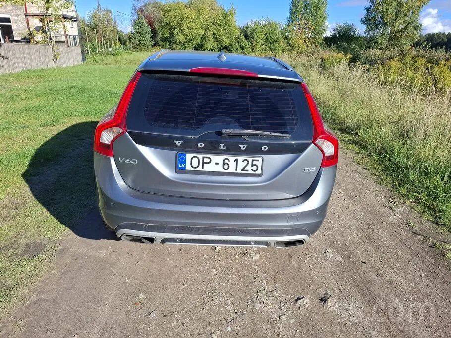 Volvo V60 2017 photo 4