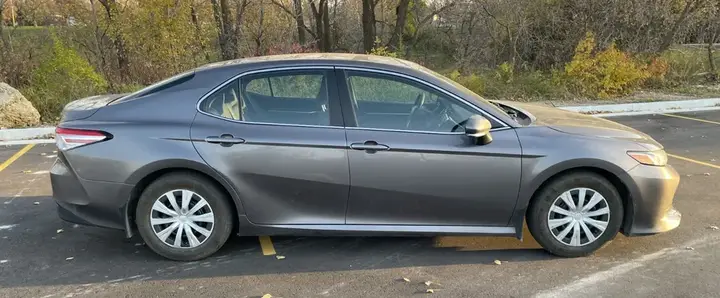 Toyota Camry 2019 photo 3