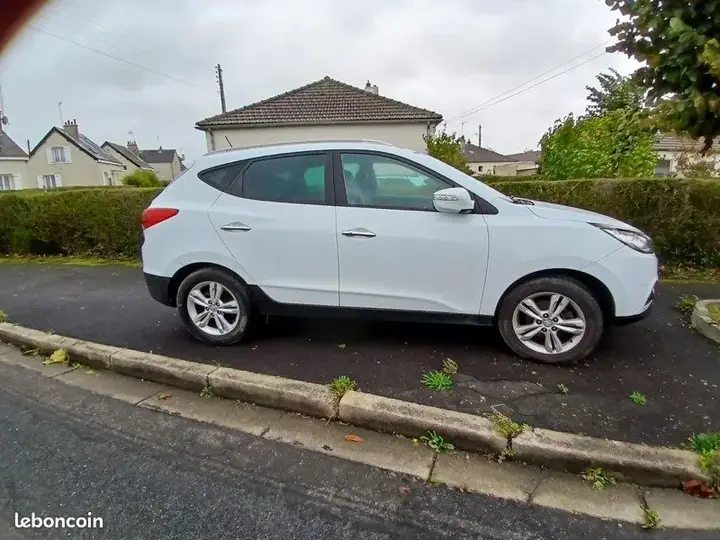 Hyundai Ix35 2011 photo 2