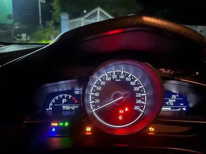 Mazda 3 2018 photo 2