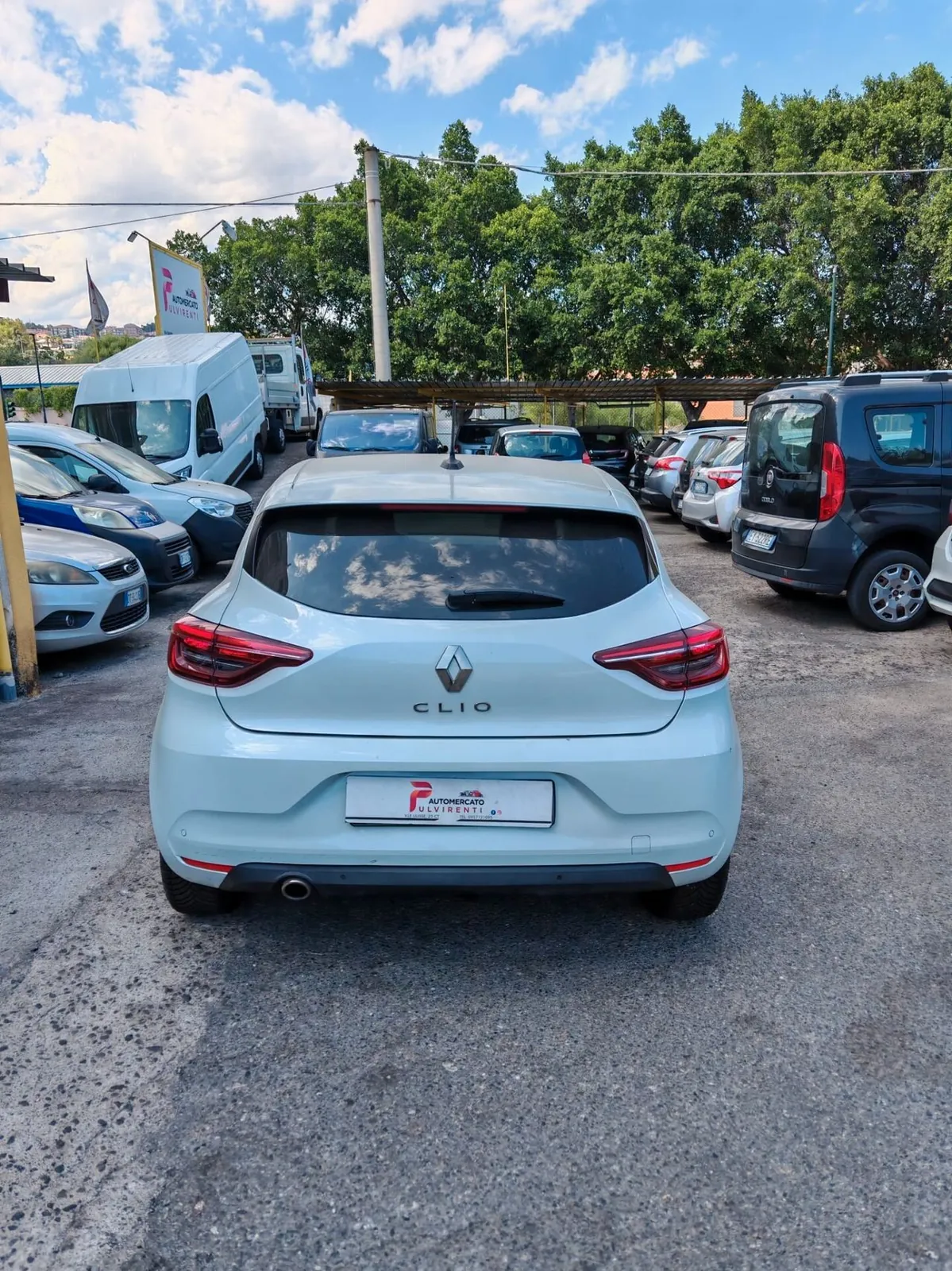Renault Clio 2021 photo 2