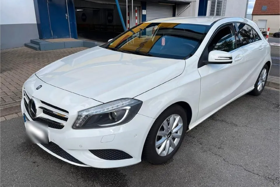 Mercedes-Benz A 180