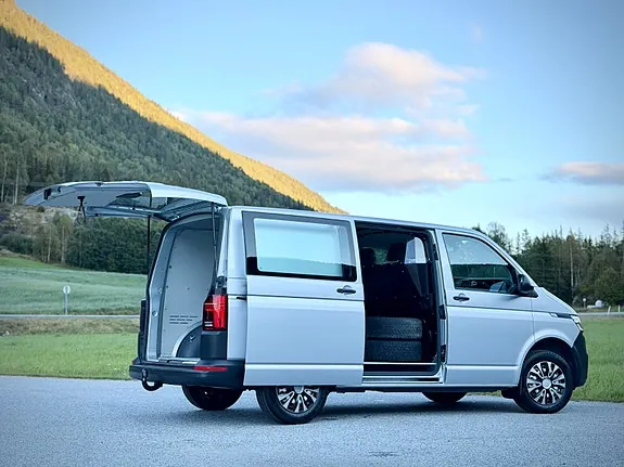 Volkswagen Transporter 2022 photo 3