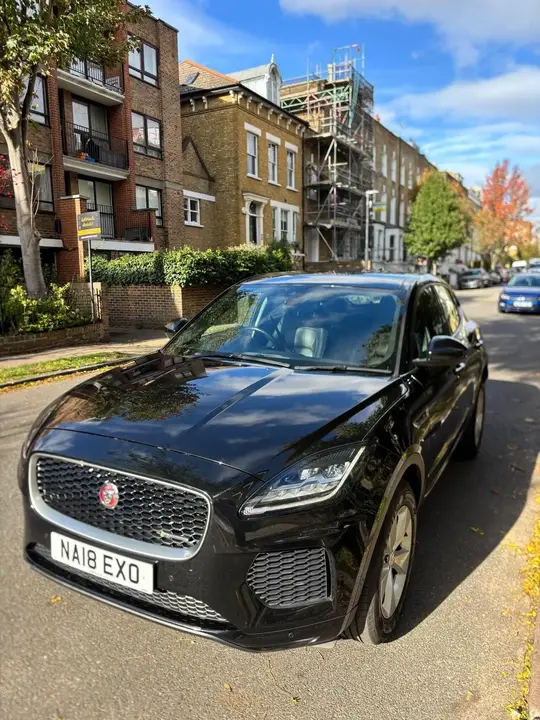 Jaguar E-Pace 2018 photo 3