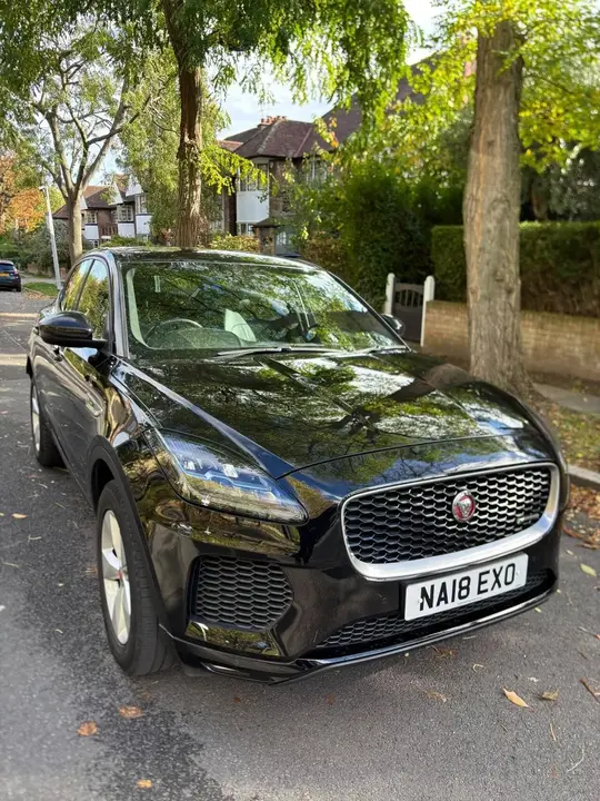 Jaguar E-Pace 2018 photo 5