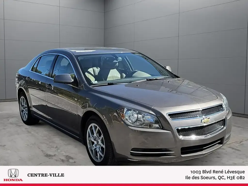 Chevrolet Malibu 2011 photo 2