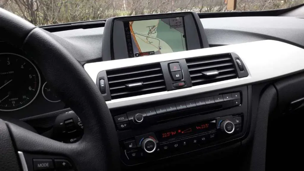 BMW 3 Series 2014 photo 3