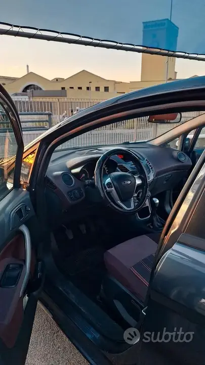 Ford Fiesta 2009 photo 5