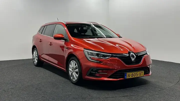 Renault Megane Estate 2022 photo 3