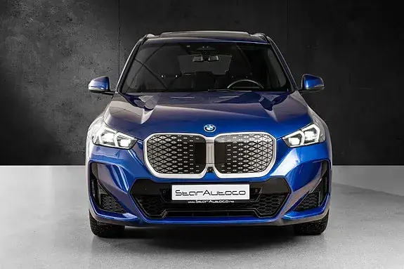 BMW Ix1 2025 photo 3