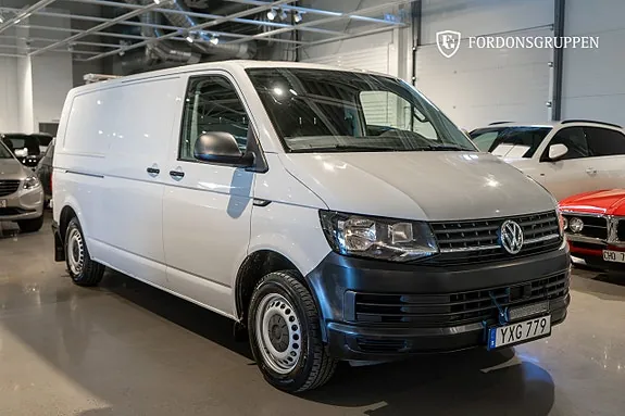 Volkswagen Transporter 2018 photo 5