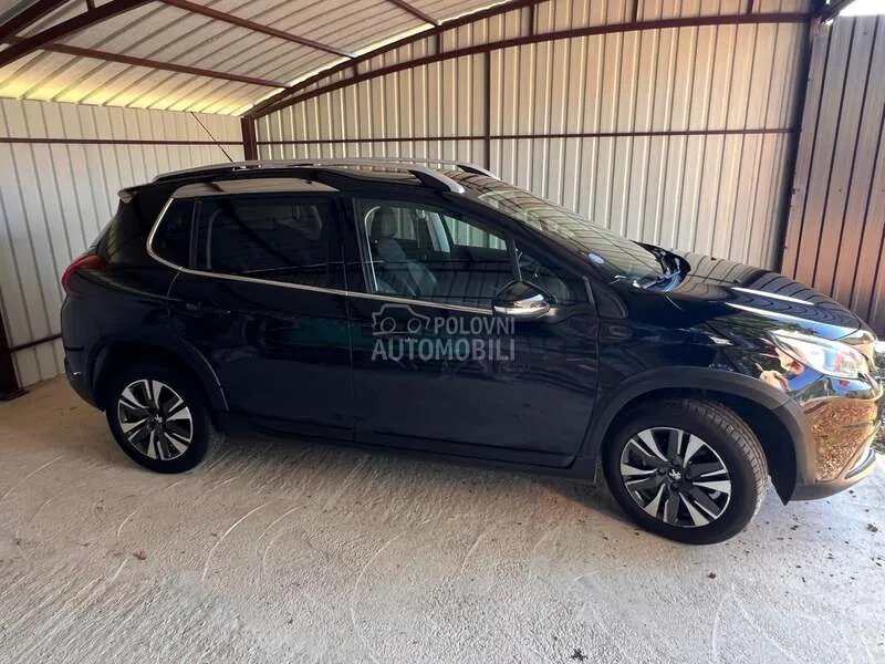 Peugeot 2008 2017 photo 5