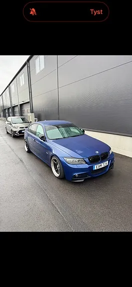 BMW 325D 2010 photo 2