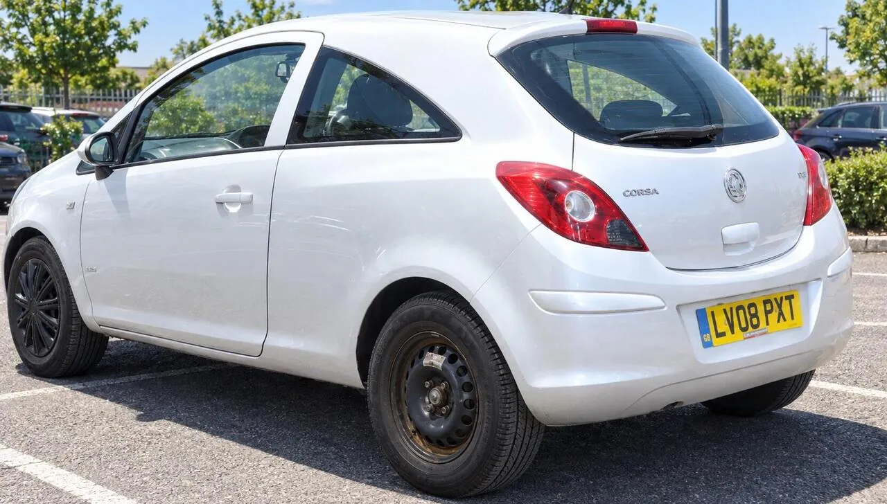 Vauxhall Corsa 2008 photo 2