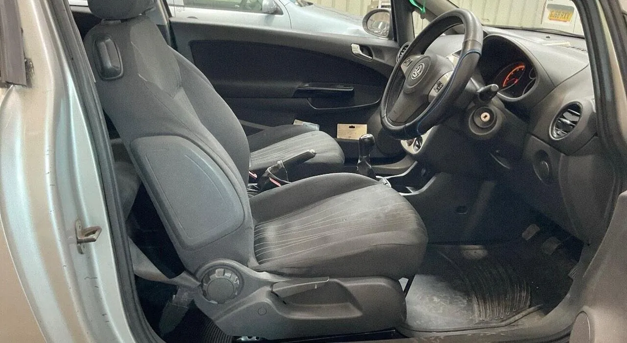Vauxhall Corsa 2008 photo 5