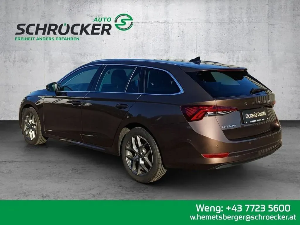 Skoda Octavia 2021 photo 3