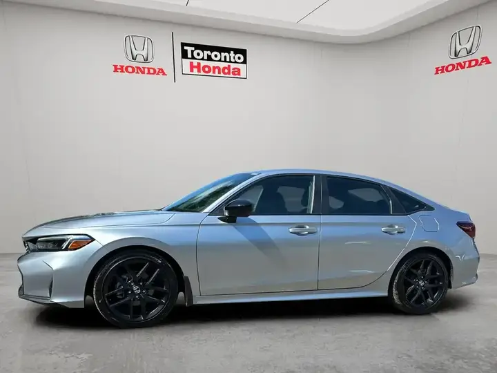 Honda Civic 2026 photo 2