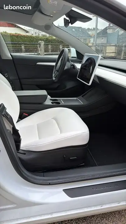 Tesla Model 3 2021 photo 2