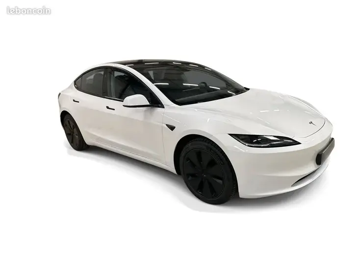 Tesla Model 3 2024 photo 3