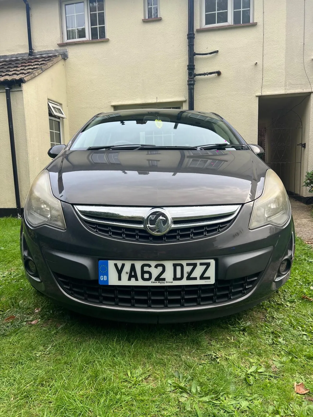 Vauxhall Corsa 2013 photo 2