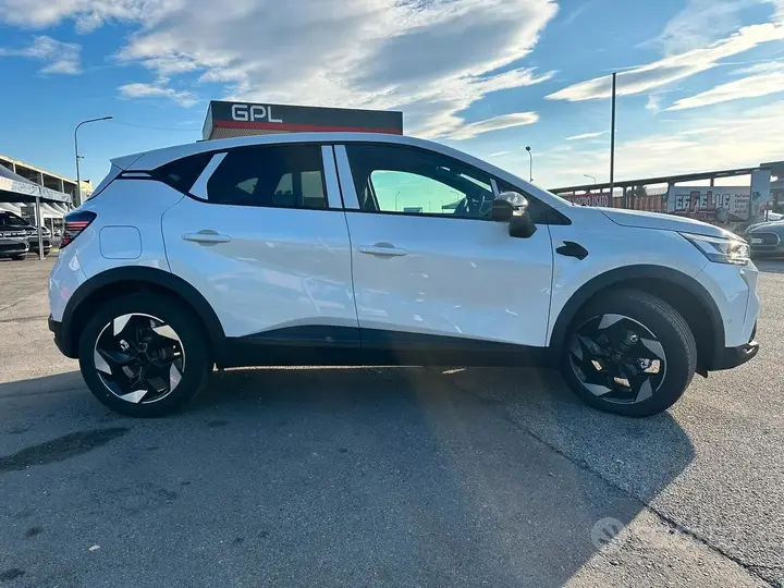 Renault Captur 2026 photo 4