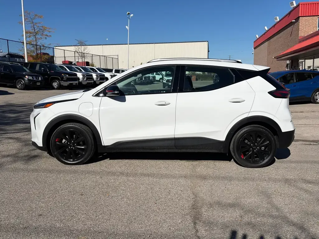 Chevrolet Bolt 2023 photo 3