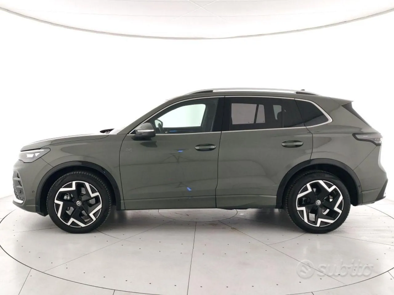 Volkswagen Tiguan 2025 photo 2