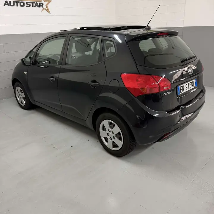 Kia Venga 2013 photo 4