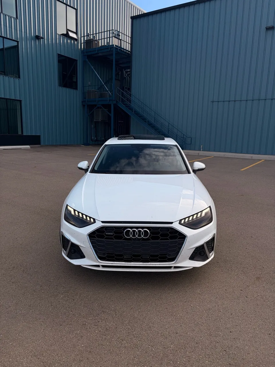 Audi A4 2020 photo 2