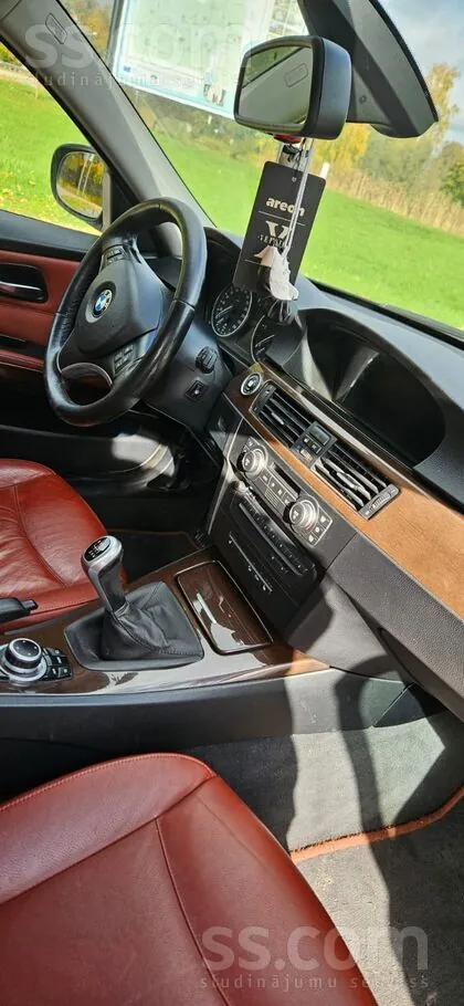 BMW 320 2008 photo 4