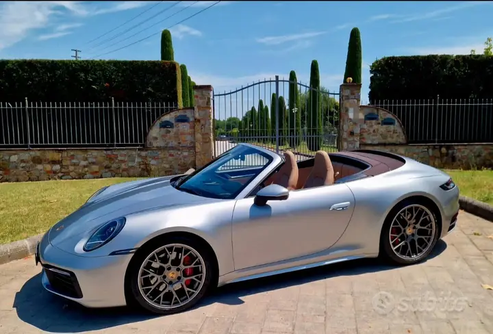 Porsche 911 2019 photo 2