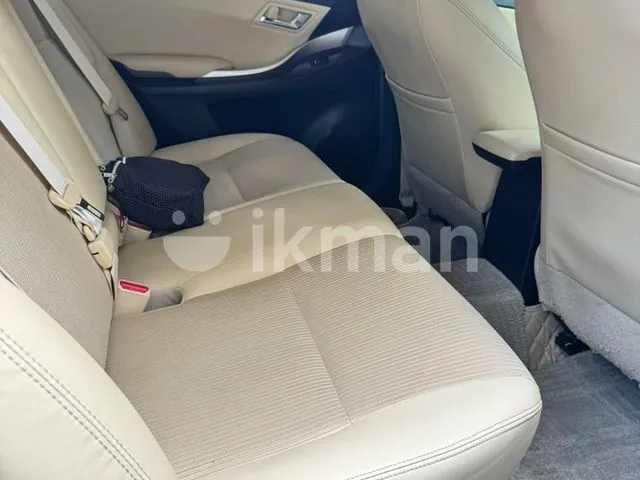 Toyota Premio 2019 photo 4