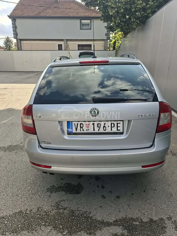 Skoda Octavia 2010 photo 5