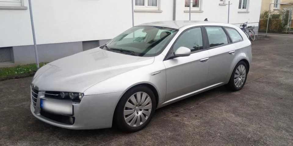 Alfa Romeo 159
