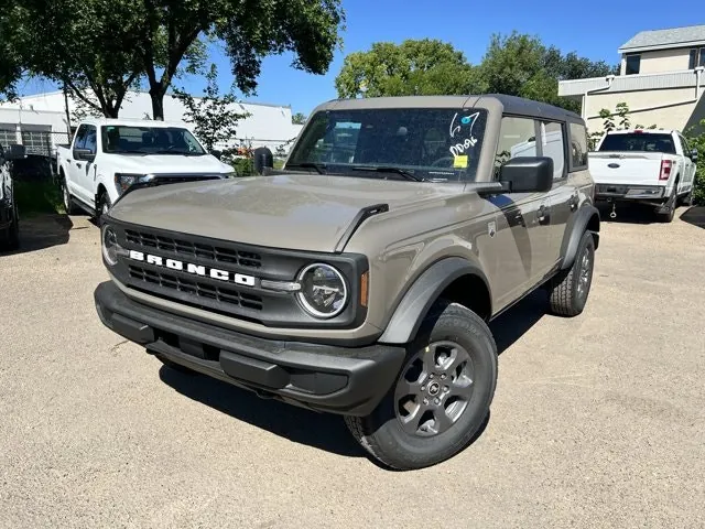 Ford Bronco 2026 photo 2