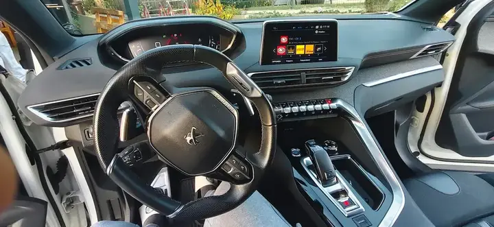 Peugeot 3008 2018 photo 3