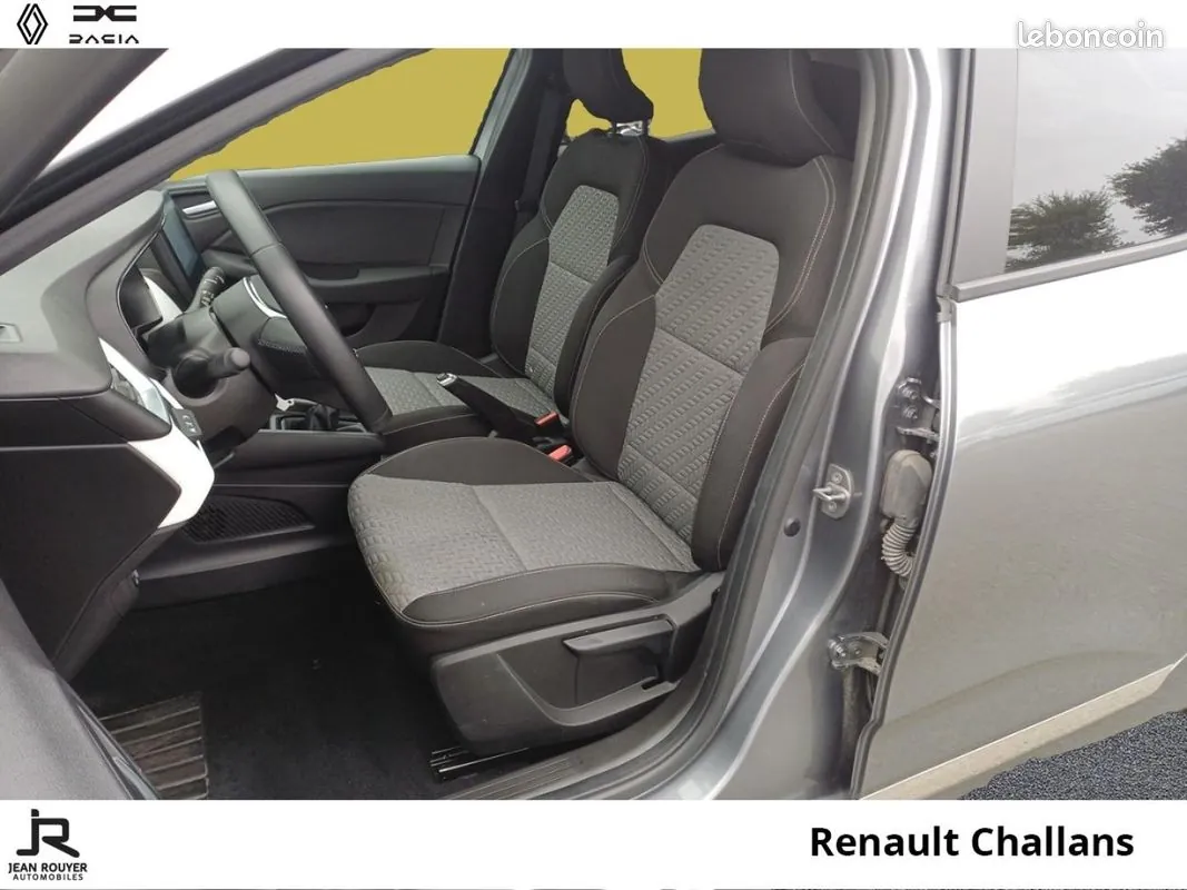 Renault Clio 2023 photo 3