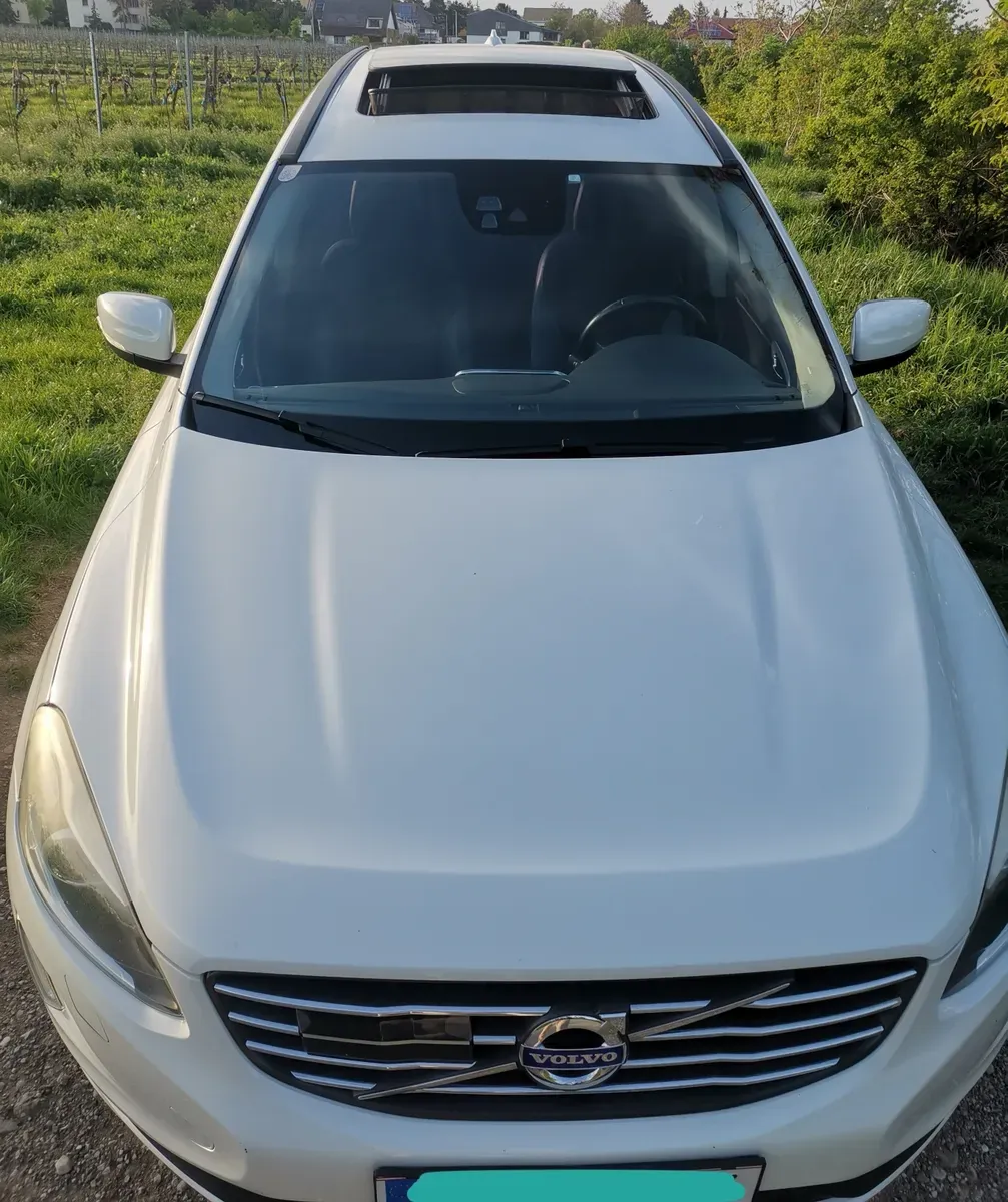 Volvo Xc60 2016 photo 2