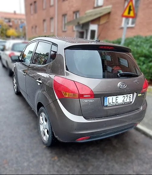 Kia Venga 2012 photo 5