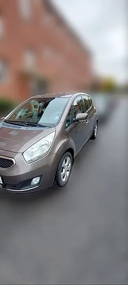Kia Venga 2012 photo 3
